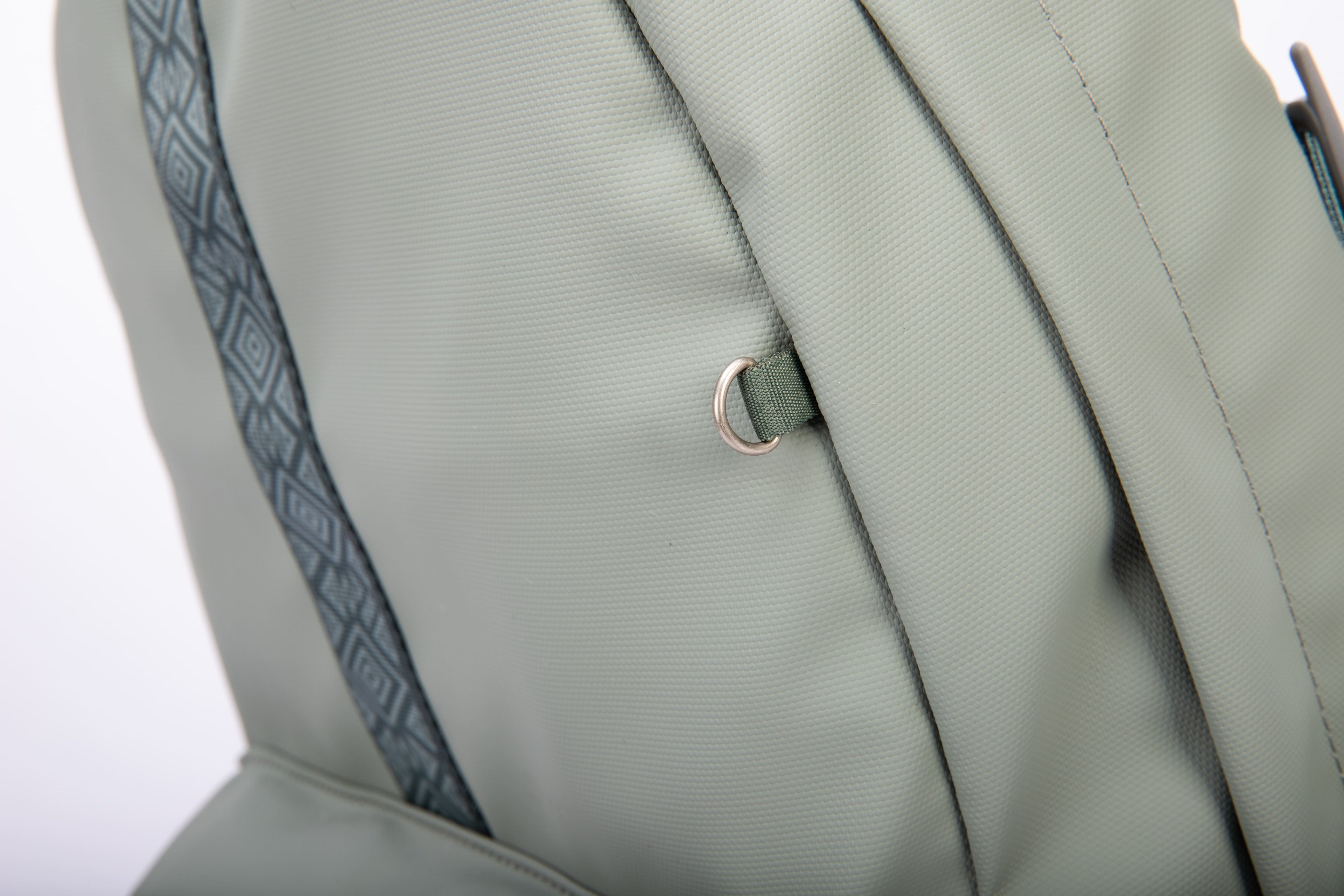 WUUL Watershed Backpack - Recycled Fabrics (21L)