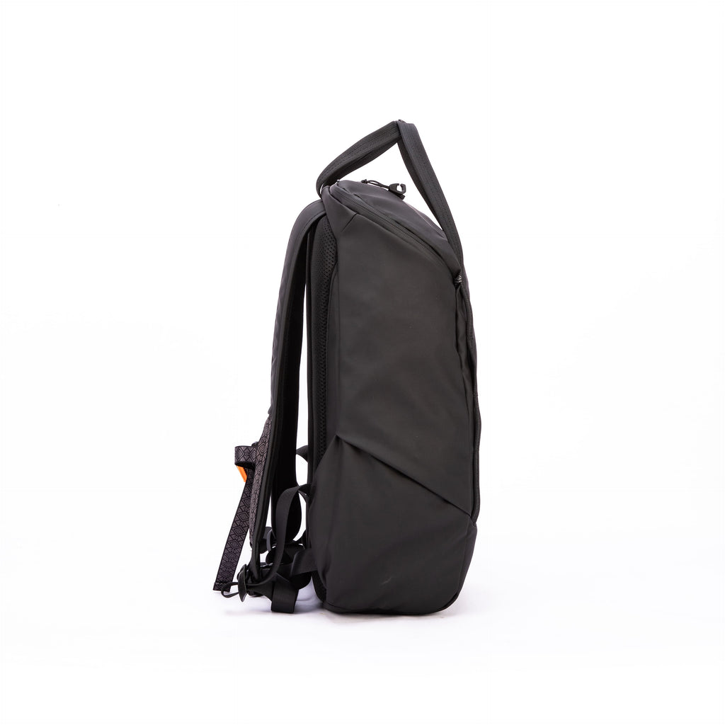 CRUISER Backpack - Recycled Materials (25L)