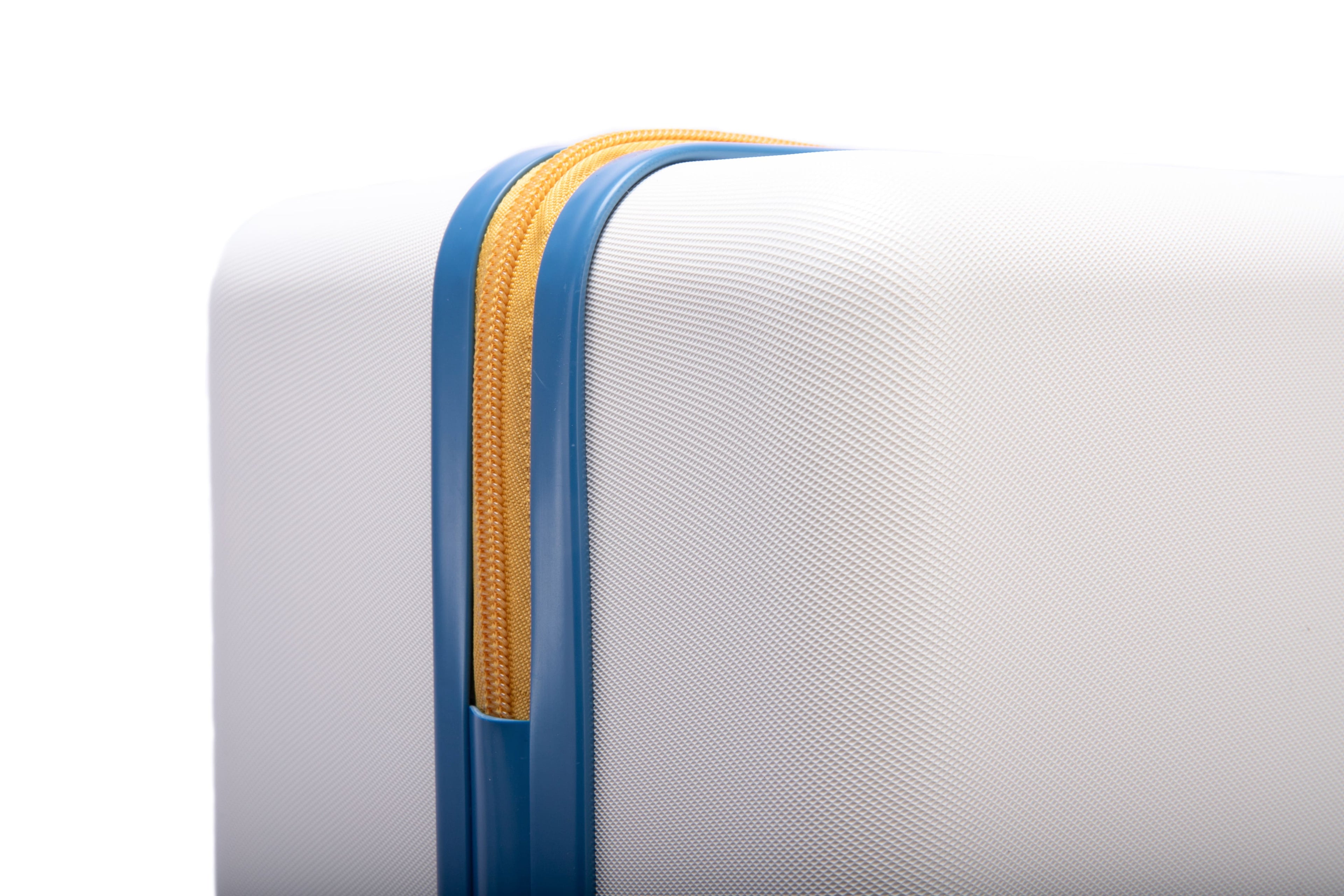 FRASER Luggage Carry On- Recycled Materials (40L)