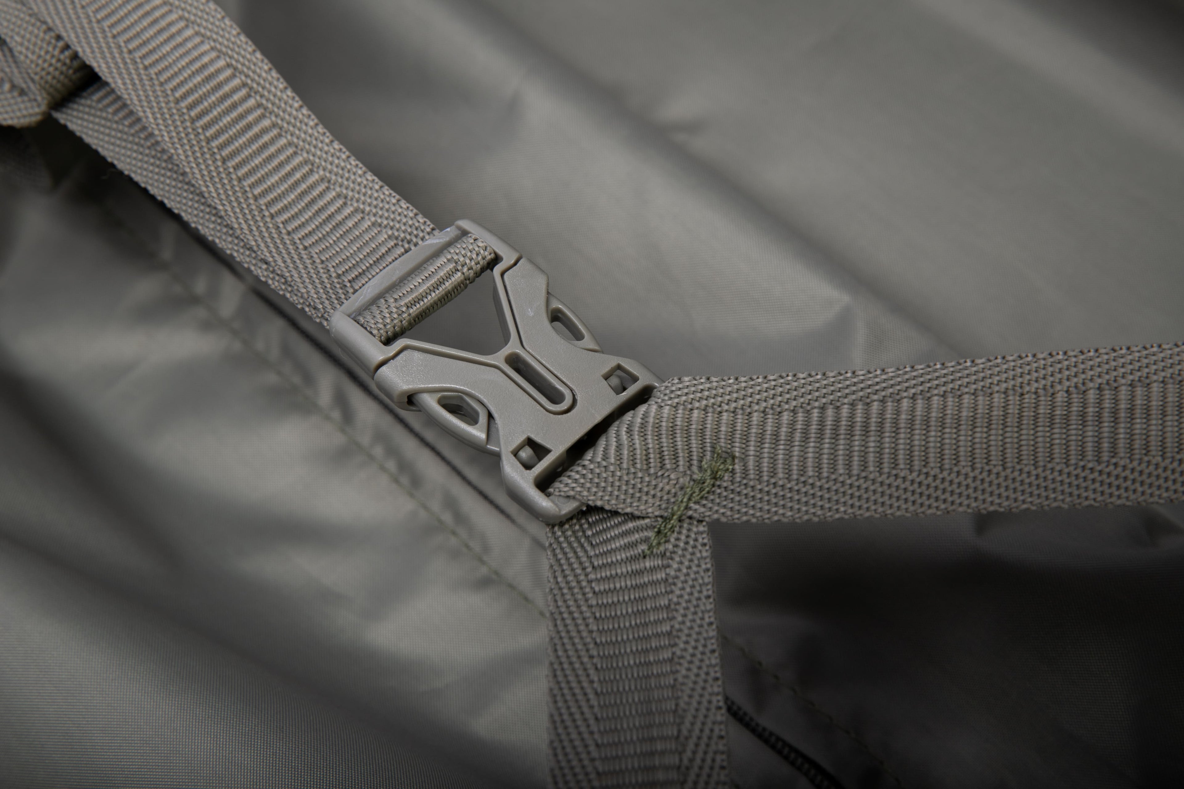 FRASER Large Luggage - Recycled Materials (100L)