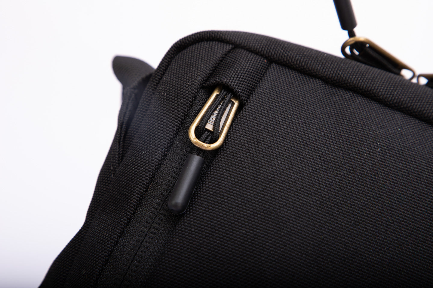 Nuna2 Crossbody Shoulder bag - Recycled fabrics (2.8L)