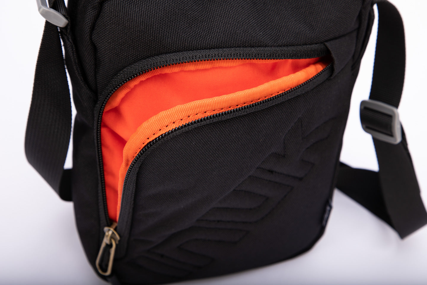 Nuna2 Crossbody Shoulder bag - Recycled fabrics (2.8L)