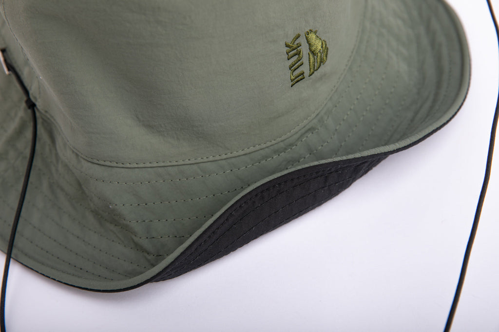 Reversible Bucket Hat / Water-resistant