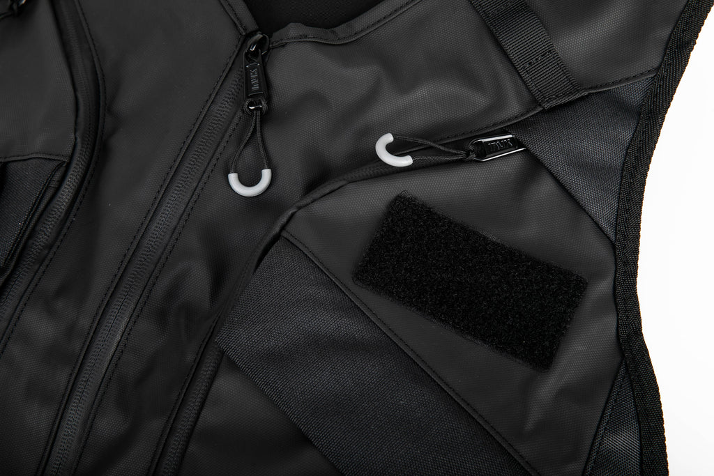 Summit Vest Backpack All Black